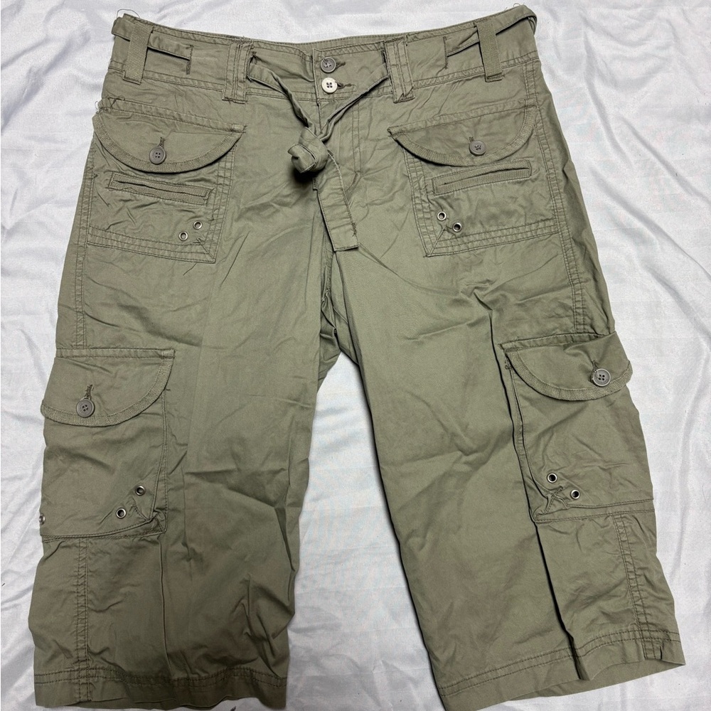 Olive Green Women's Cargo Capris